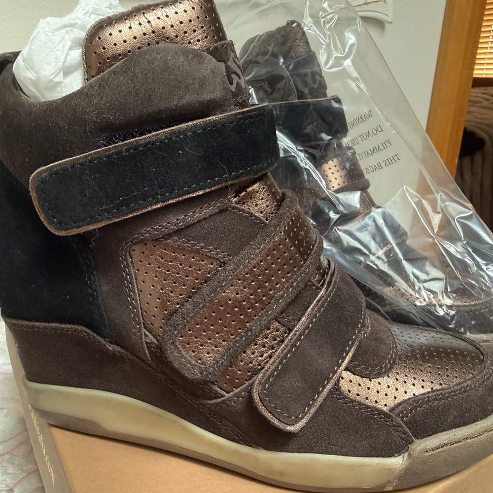 Ash Woman’s Metallic Brown Suede Velcro wedge Ankle Boots